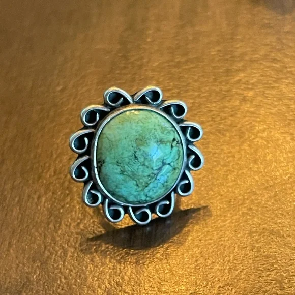 Incredible lime green turquoise ring - Picture 4 of 9
